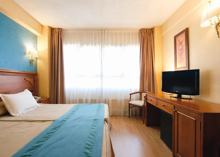 Готель Corregidor 2*