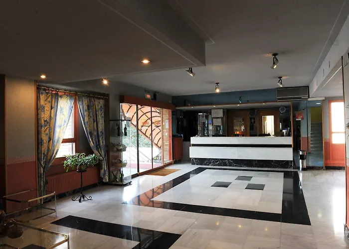 Corregidor Готель