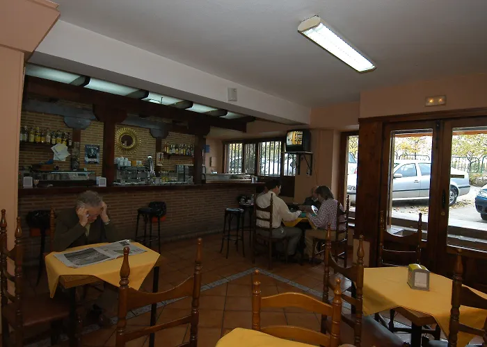 科雷希多酒店 2* 塞哥维亚